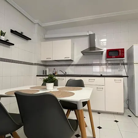 просторная рядом с морем в хорошем районе